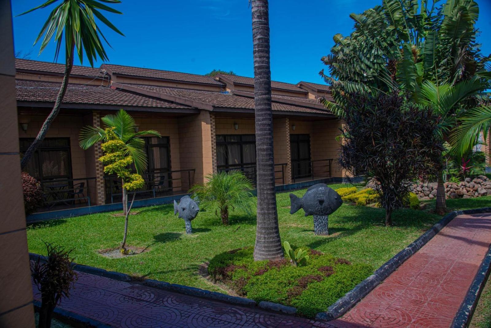 Mika Hotel Kabulonga Лусака Экстерьер фото