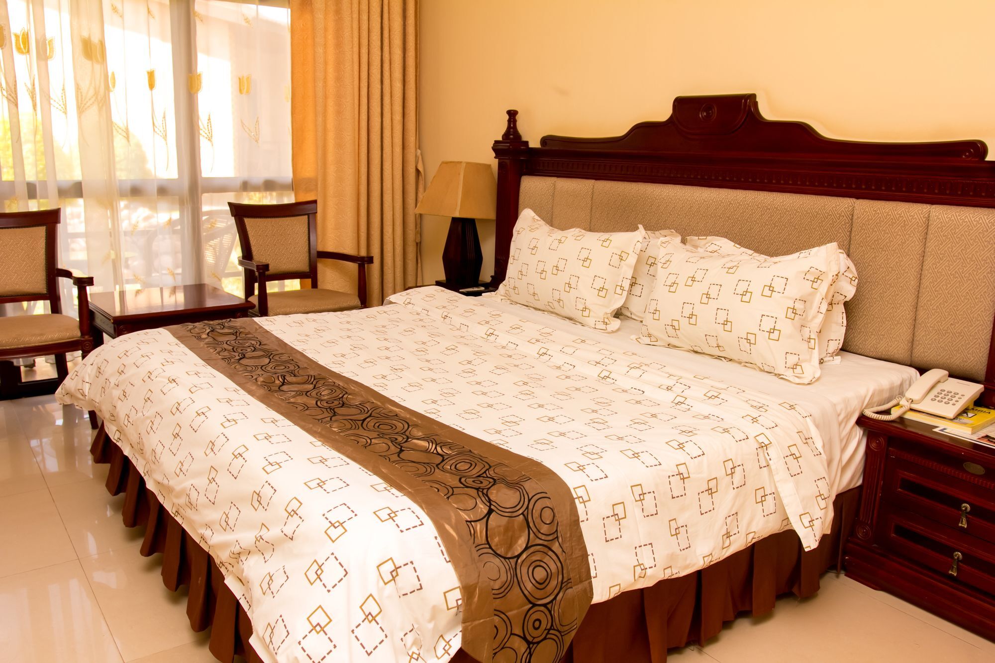 Mika Hotel Kabulonga Лусака Экстерьер фото