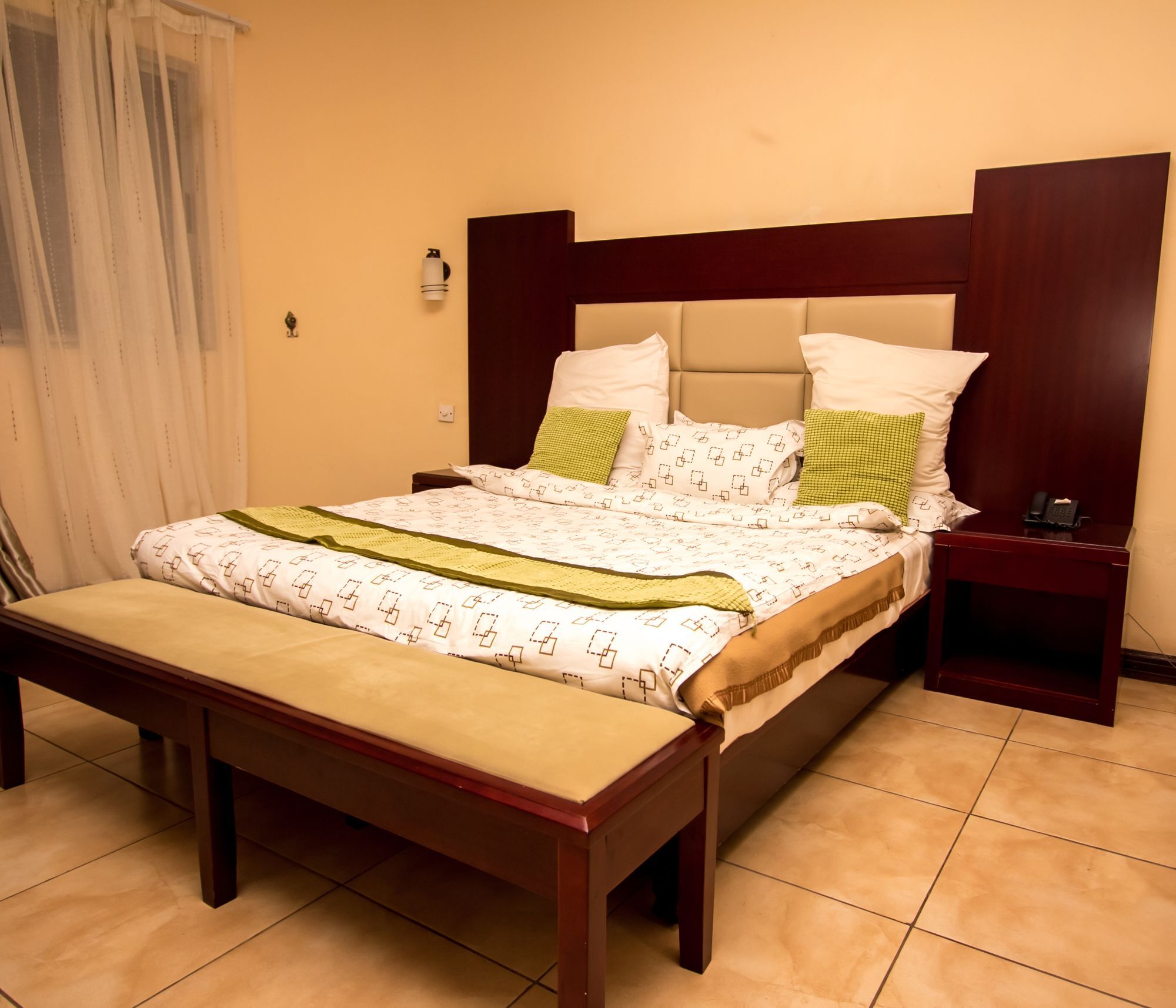 Mika Hotel Kabulonga Лусака Экстерьер фото