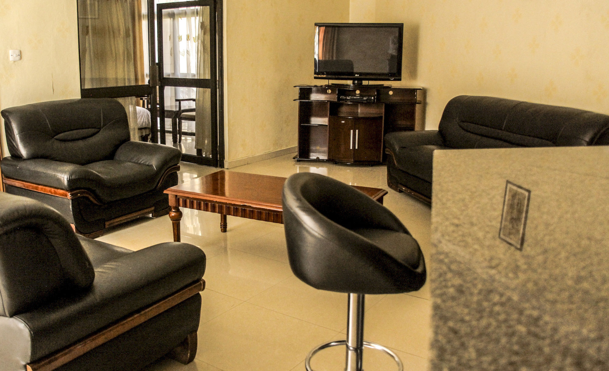Mika Hotel Kabulonga Лусака Экстерьер фото