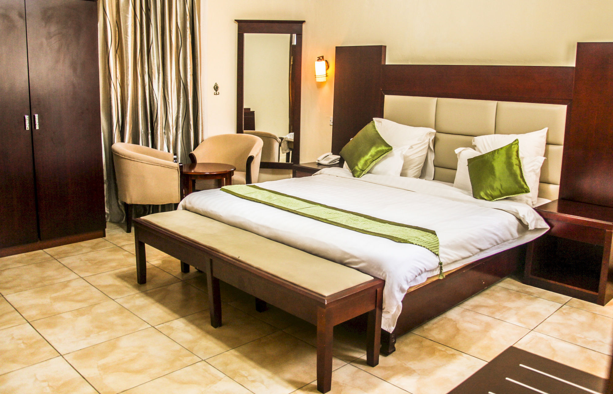 Mika Hotel Kabulonga Лусака Экстерьер фото