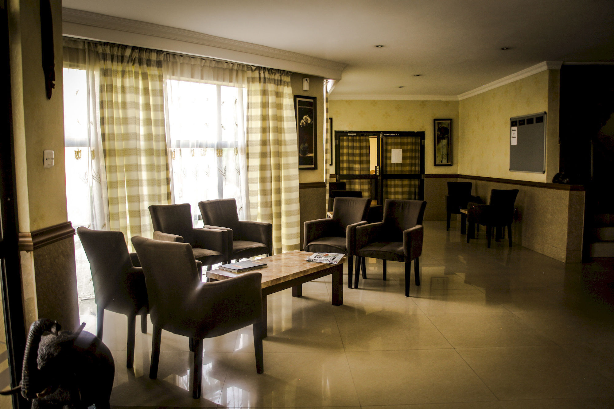 Mika Hotel Kabulonga Лусака Экстерьер фото
